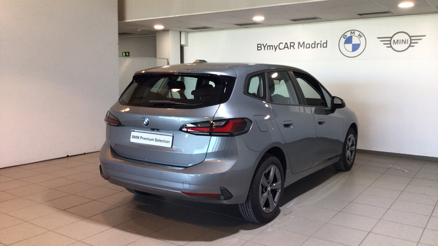 BMW Serie 2 218d Active Tourer color Gris. Año 2024. 110KW(150CV). Diésel. En concesionario BYmyCAR Madrid - Alcalá de Madrid
