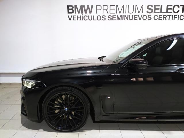 BMW Serie 7 730d color Negro. Año 2022. 210KW(286CV). Diésel. En concesionario Hispamovil Elche de Alicante