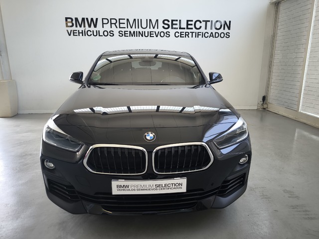 BMW X2 sDrive18i color Negro. Año 2020. 103KW(140CV). Gasolina. En concesionario Lurauto Gipuzkoa de Guipuzcoa
