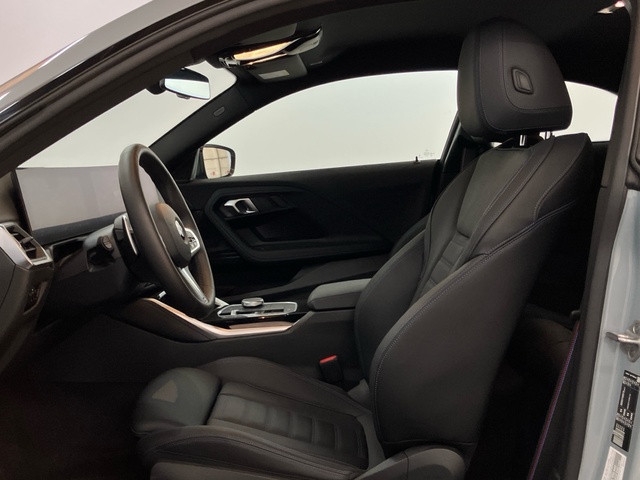 BMW Serie 2 218i Coupe color Gris. Año 2024. 115KW(156CV). Gasolina. En concesionario Proa Premium Palma de Illes Balears