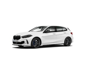 Fotos de BMW Serie 1 M135i color Blanco. Año 2024. 225KW(306CV). Gasolina. En concesionario Oliva Motor Girona de Girona