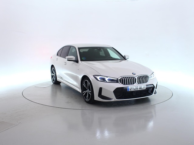 BMW Serie 3 320d color Blanco. Año 2023. 140KW(190CV). Diésel. En concesionario BYmyCAR Madrid - Alcalá de Madrid