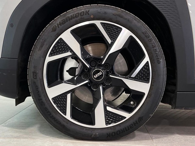 fotoG 15 del MINI MINI Aceman E 135 kW (184 CV) 184cv Eléctrico del 2024 en Valencia