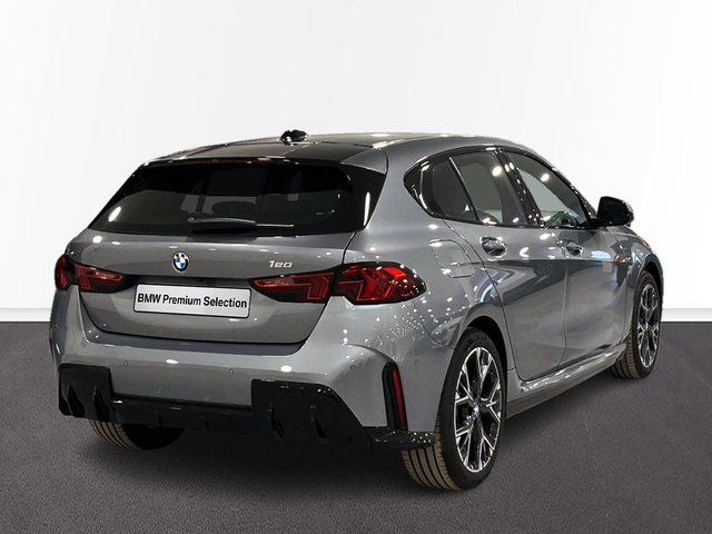 BMW Serie 1 120i color Gris. Año 2024. 125KW(170CV). Gasolina. En concesionario BMW Marcos Automoción de Valencia
