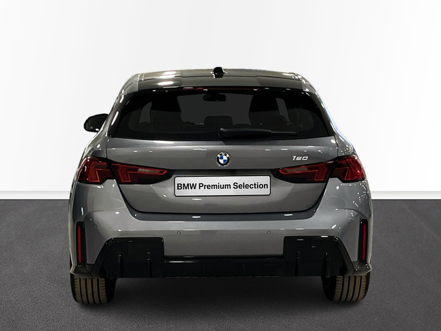 BMW Serie 1 120i color Gris. Año 2024. 125KW(170CV). Gasolina. En concesionario BMW Marcos Automoción de Valencia