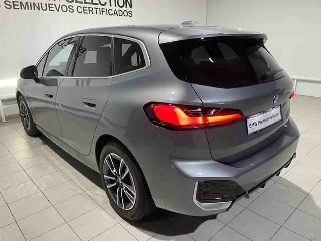 BMW Serie 2 218d Active Tourer color Gris. Año 2024. 110KW(150CV). Diésel. En concesionario Hispamovil Elche de Alicante