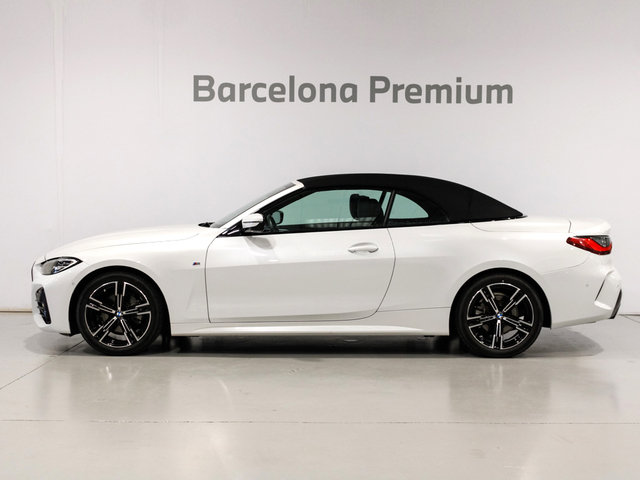 BMW Serie 4 420i Cabrio color Blanco. Año 2024. 135KW(184CV). Gasolina. En concesionario Barcelona Premium -- GRAN VIA de Barcelona