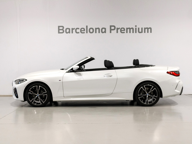 BMW Serie 4 420i Cabrio color Blanco. Año 2024. 135KW(184CV). Gasolina. En concesionario Barcelona Premium -- GRAN VIA de Barcelona