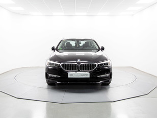 Fotos de BMW Serie 5 520d color Negro. Año 2018. 140KW(190CV). Diésel. En concesionario Móvil Begar Alicante de Alicante