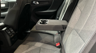 Volvo XC40 T4 Recharge PHEV Core Auto 155 kW (211 CV) - 48 Volvo XC40 T4 Ocasión 155 KW (211CV) - 48
