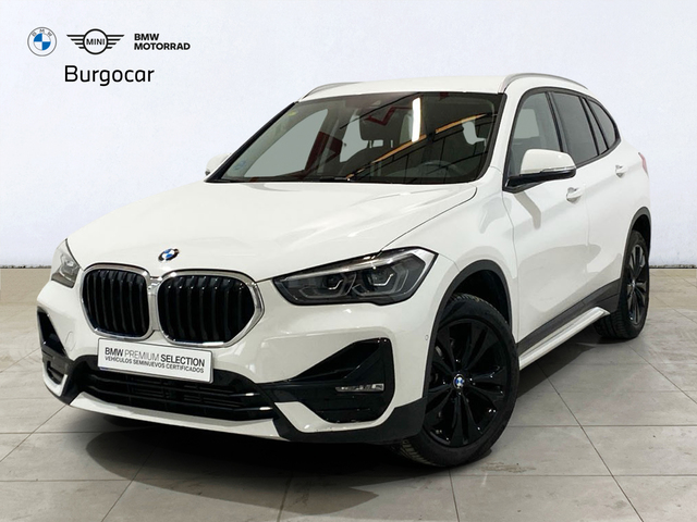 BMW X1 sDrive18d color Blanco. Año 2020. 110KW(150CV). Diésel. En concesionario Burgocar (Bmw y Mini) de Burgos