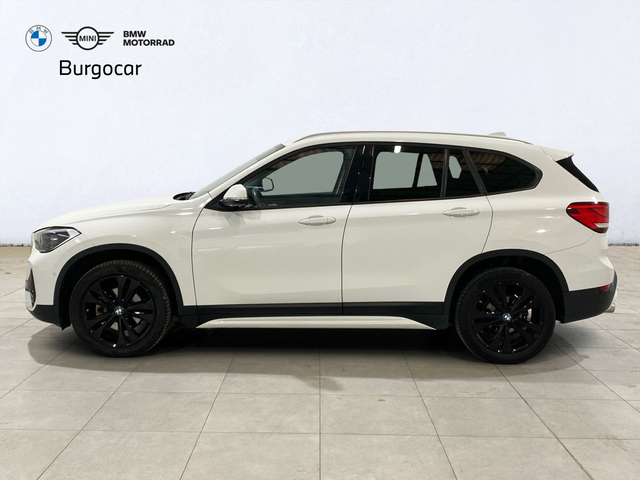 BMW X1 sDrive18d color Blanco. Año 2020. 110KW(150CV). Diésel. En concesionario Burgocar (Bmw y Mini) de Burgos