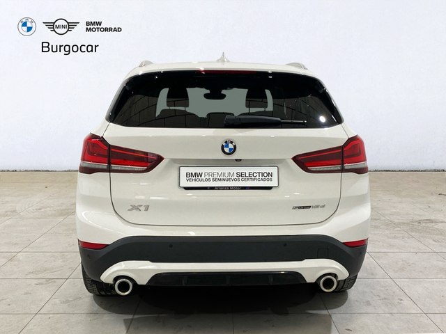 BMW X1 sDrive18d color Blanco. Año 2020. 110KW(150CV). Diésel. En concesionario Burgocar (Bmw y Mini) de Burgos