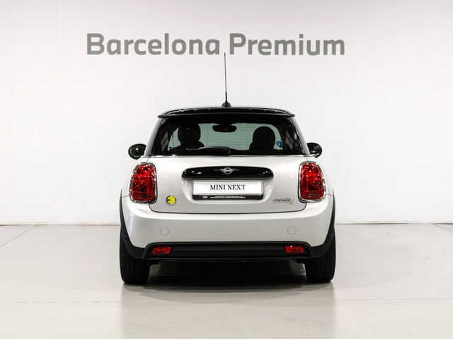 fotoG 4 del MINI MINI 3 Puertas Cooper SE 135 kW (184 CV) 184cv Eléctrico del 2021 en Barcelona