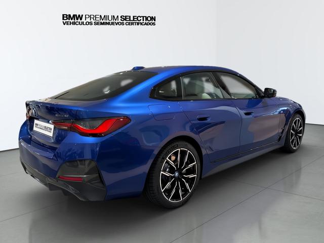 BMW i4 eDrive40 color Azul. Año 2024. 250KW(340CV). Eléctrico. En concesionario Automotor Premium Viso - Málaga de Málaga