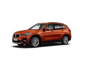 Fotos de BMW X1 sDrive18i color Naranja. Año 2020. 103KW(140CV). Gasolina. En concesionario Novomóvil Oleiros de Coruña