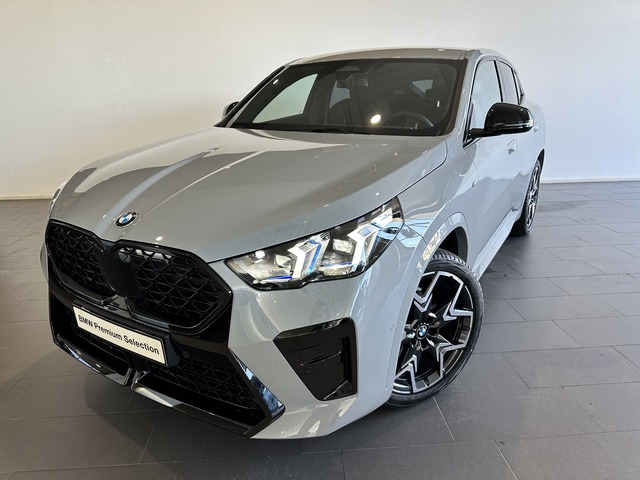 BMW X2 sDrive18d color Gris. Año 2024. 110KW(150CV). Diésel. En concesionario Adler Motor S.L. TOLEDO de Toledo