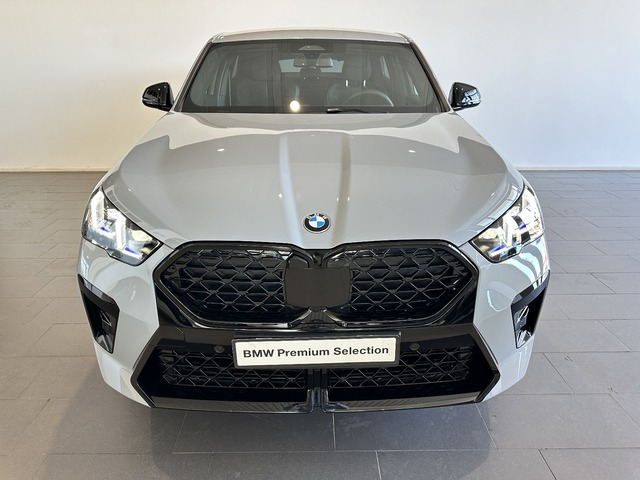 BMW X2 sDrive18d color Gris. Año 2024. 110KW(150CV). Diésel. En concesionario Adler Motor S.L. TOLEDO de Toledo