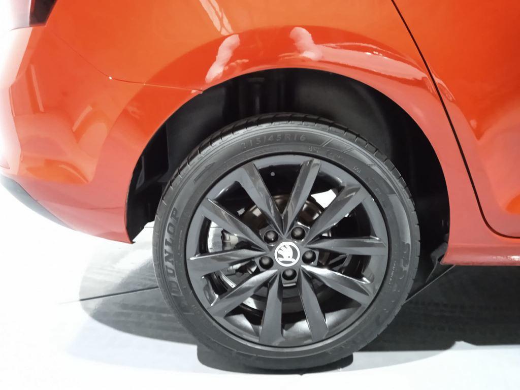 1.0 TSI Black Pack 81 kW (110 CV)
