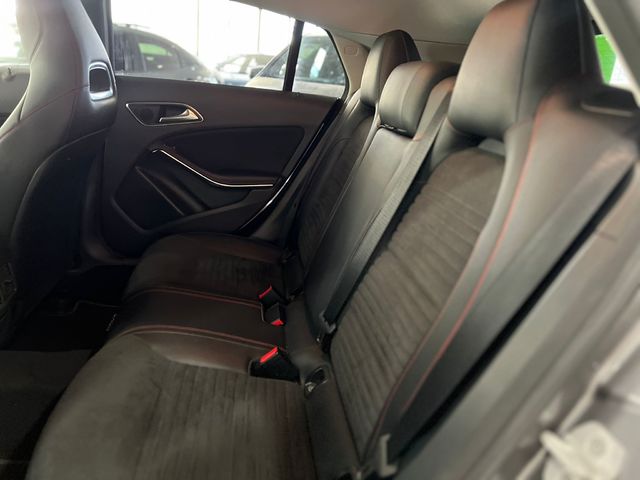 Mercedes-Benz CLA Shooting Brake 220 d 130 kW (177 CV)