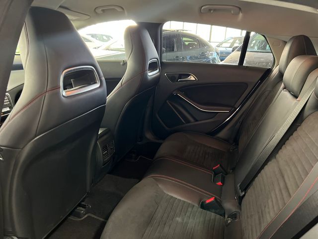 Mercedes-Benz CLA Shooting Brake 220 d 130 kW (177 CV)