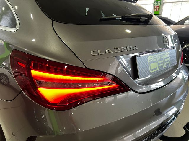 Mercedes-Benz CLA Shooting Brake 220 d 130 kW (177 CV)