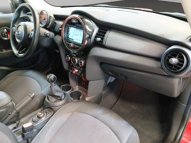 fotoG 7 del MINI MINI 5 Puertas Cooper 100 kW (136 CV) 136cv Gasolina del 2020 en Alicante