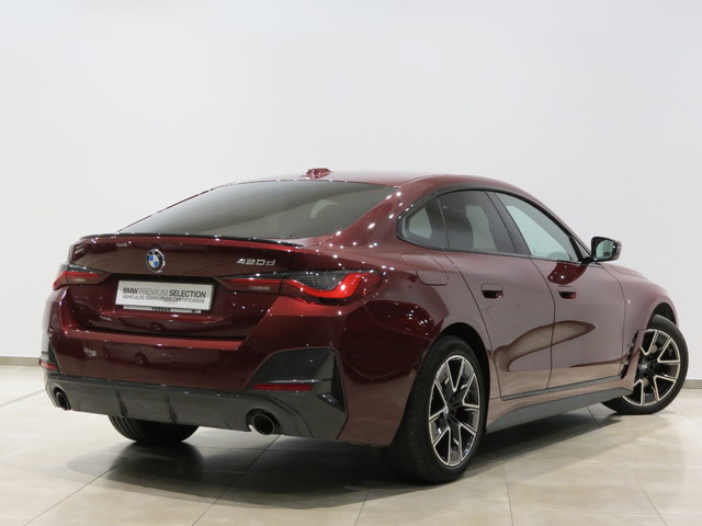 BMW Serie 4 420d Gran Coupe color Rojo. Año 2024. 140KW(190CV). Diésel. En concesionario SAN JUAN Automoviles Fersan S.A. de Alicante
