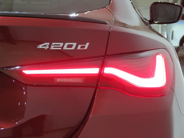 BMW Serie 4 420d Gran Coupe color Rojo. Año 2024. 140KW(190CV). Diésel. En concesionario SAN JUAN Automoviles Fersan S.A. de Alicante