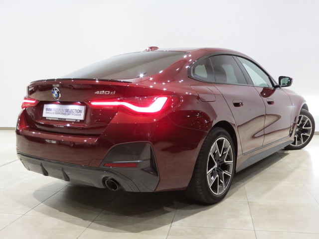 BMW Serie 4 420d Gran Coupe color Rojo. Año 2024. 140KW(190CV). Diésel. En concesionario SAN JUAN Automoviles Fersan S.A. de Alicante