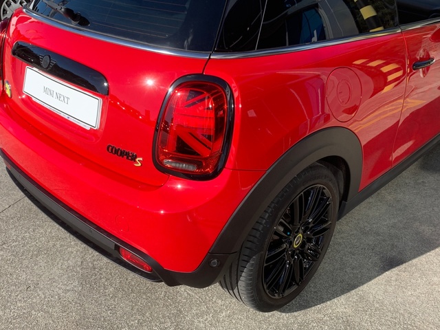 fotoG 16 del MINI MINI 3 Puertas Cooper SE 135 kW (184 CV) 184cv Eléctrico del 2021 en Pontevedra