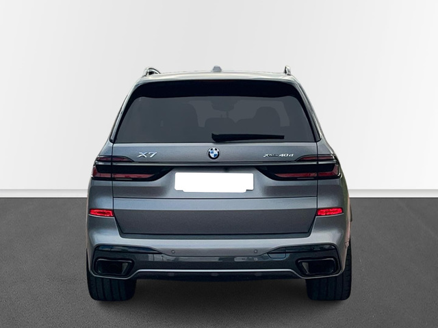 BMW X7 xDrive40d color Gris. Año 2024. 259KW(352CV). Diésel. En concesionario Murcia Premium S.L. AV DEL ROCIO de Murcia