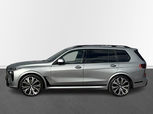 Fotos de BMW X7 xDrive40d color Gris. Año 2024. 259KW(352CV). Diésel. En concesionario Murcia Premium S.L. AV DEL ROCIO de Murcia