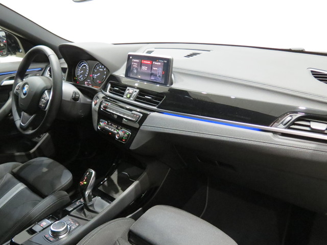 BMW X2 sDrive18i color Negro. Año 2021. 103KW(140CV). Gasolina. En concesionario ALZIRA Automoviles Fersan, S.A. de Valencia