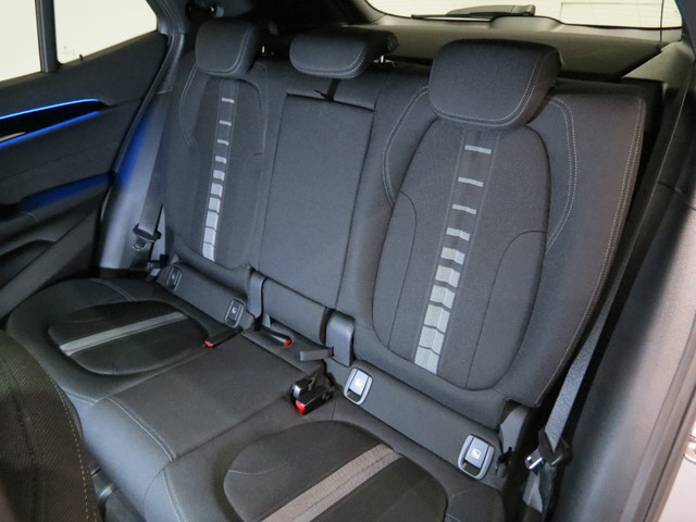 BMW X2 sDrive18i color Negro. Año 2021. 103KW(140CV). Gasolina. En concesionario ALZIRA Automoviles Fersan, S.A. de Valencia