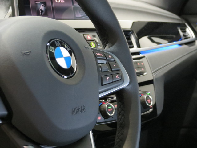BMW X2 sDrive18i color Negro. Año 2021. 103KW(140CV). Gasolina. En concesionario ALZIRA Automoviles Fersan, S.A. de Valencia