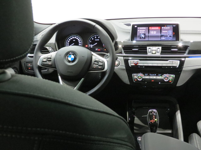 BMW X2 sDrive18i color Negro. Año 2021. 103KW(140CV). Gasolina. En concesionario ALZIRA Automoviles Fersan, S.A. de Valencia