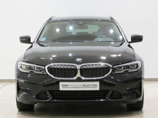 Fotos de BMW Serie 3 320d Touring color Negro. Año 2021. 140KW(190CV). Diésel. En concesionario GANDIA Automoviles Fersan, S.A. de Valencia