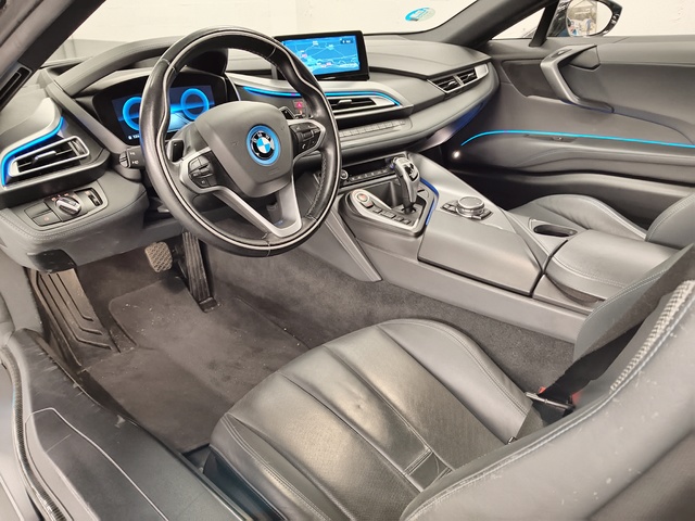 BMW i8 i8 Coupe color Azul. Año 2018. 266KW(362CV). Híbrido Electro/Gasolina. En concesionario Autoberón de La Rioja