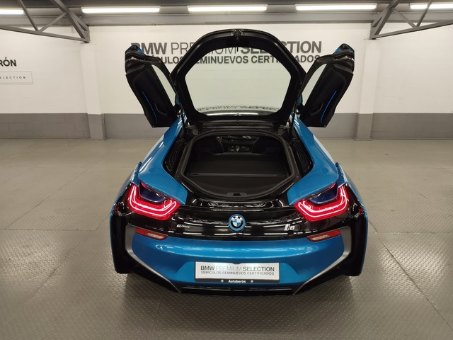 BMW i8 i8 Coupe color Azul. Año 2018. 266KW(362CV). Híbrido Electro/Gasolina. En concesionario Autoberón de La Rioja