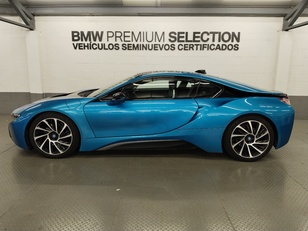 Fotos de BMW i8 i8 Coupe color Azul. Año 2018. 266KW(362CV). Híbrido Electro/Gasolina. En concesionario Autoberón de La Rioja