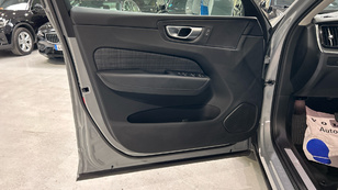 Volvo XC60 B4 D Core Auto 145 kW (197 CV) - 40 Volvo XC60 B4 D Ocasión 145 KW (197CV) - 40