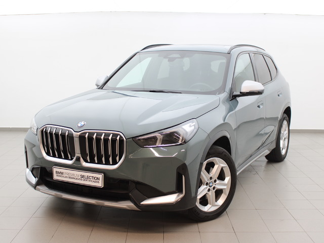 BMW X1 xDrive20d color Verde. Año 2024. 120KW(163CV). Diésel. En concesionario Augusta Aragon S.A. de Zaragoza