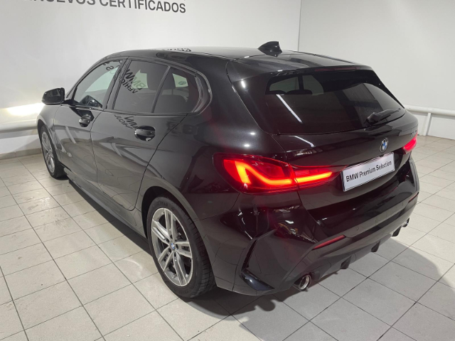 BMW Serie 1 116d color Negro. Año 2021. 85KW(116CV). Diésel. En concesionario Hispamovil Elche de Alicante