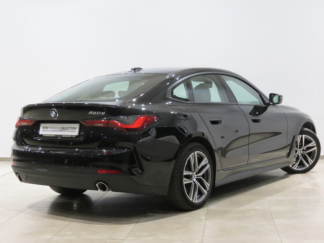 BMW Serie 4 420d Gran Coupe color Negro. Año 2022. 140KW(190CV). Diésel. En concesionario GANDIA Automoviles Fersan, S.A. de Valencia