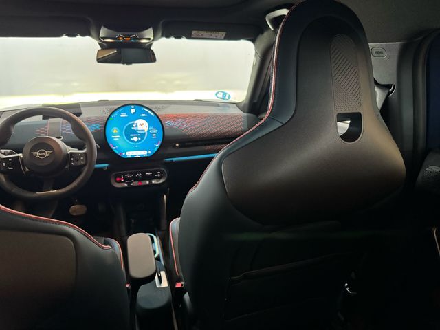 fotoG 15 del MINI MINI Aceman SE 160 kW (218 CV) 218cv Eléctrico del 2024 en Salamanca