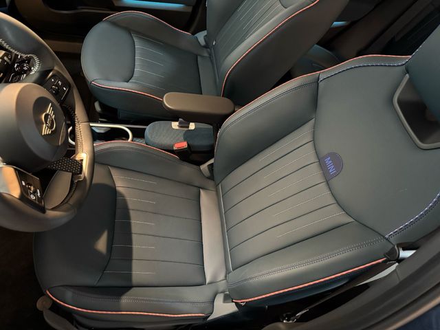 fotoG 16 del MINI MINI Aceman SE 160 kW (218 CV) 218cv Eléctrico del 2024 en Salamanca