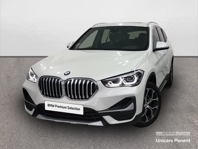 BMW X1 sDrive18d color Blanco. Año 2021. 110KW(150CV). Diésel. En concesionario Unicars Ponent de Lleida