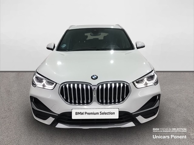 BMW X1 sDrive18d color Blanco. Año 2021. 110KW(150CV). Diésel. En concesionario Unicars Ponent de Lleida