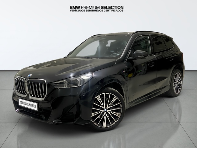 BMW X1 sDrive20i color Negro. Año 2023. 125KW(170CV). Gasolina. En concesionario Automotor Premium Velázquez - Málaga de Málaga